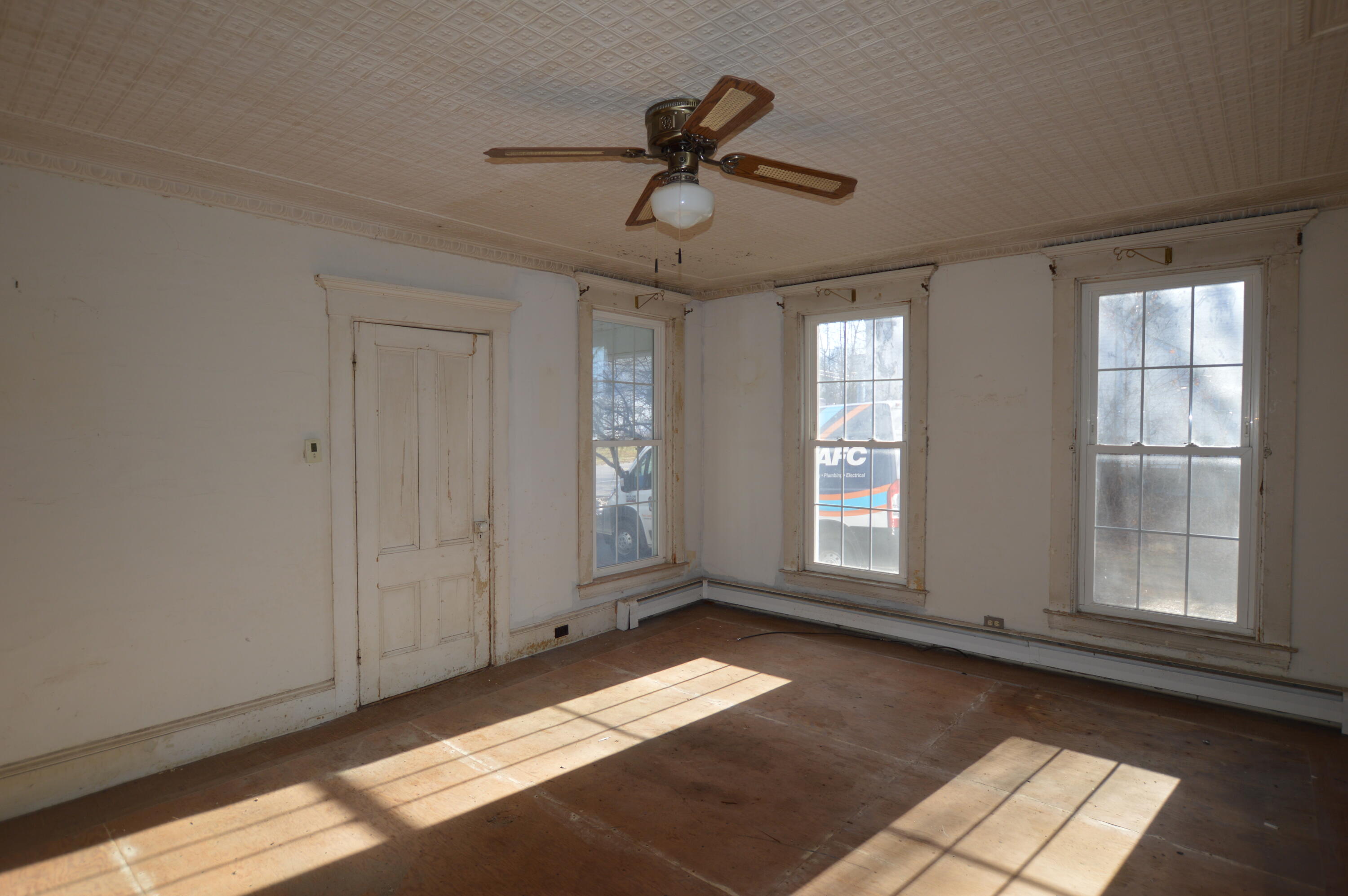 723 Main Street Monmouth, ME 04259 - Photo 10 of 31 DSC_0204