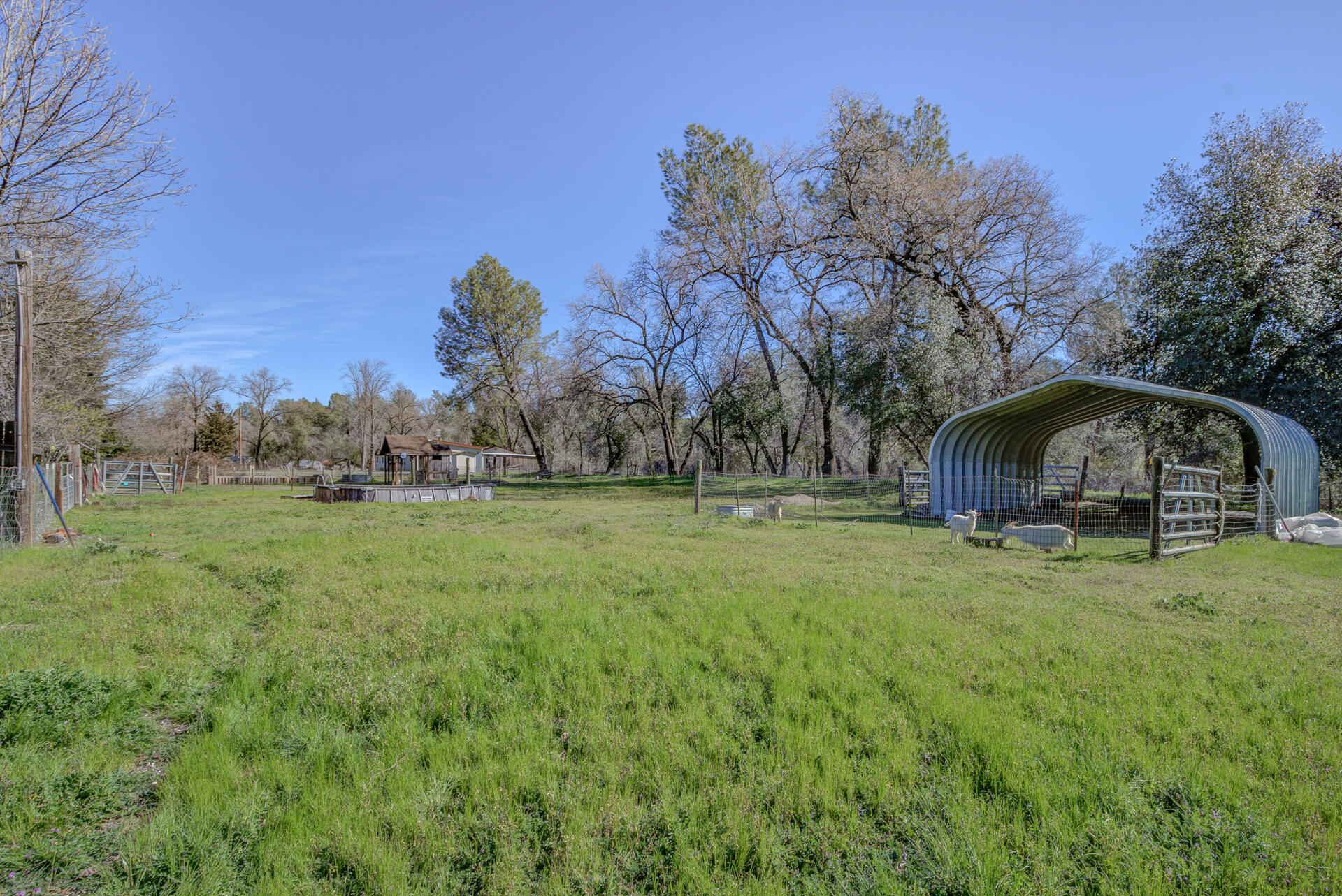 10063 Salmon Creek Road Redding, CA 96003 - Photo 25 of 28 10063SalmonCreek-31