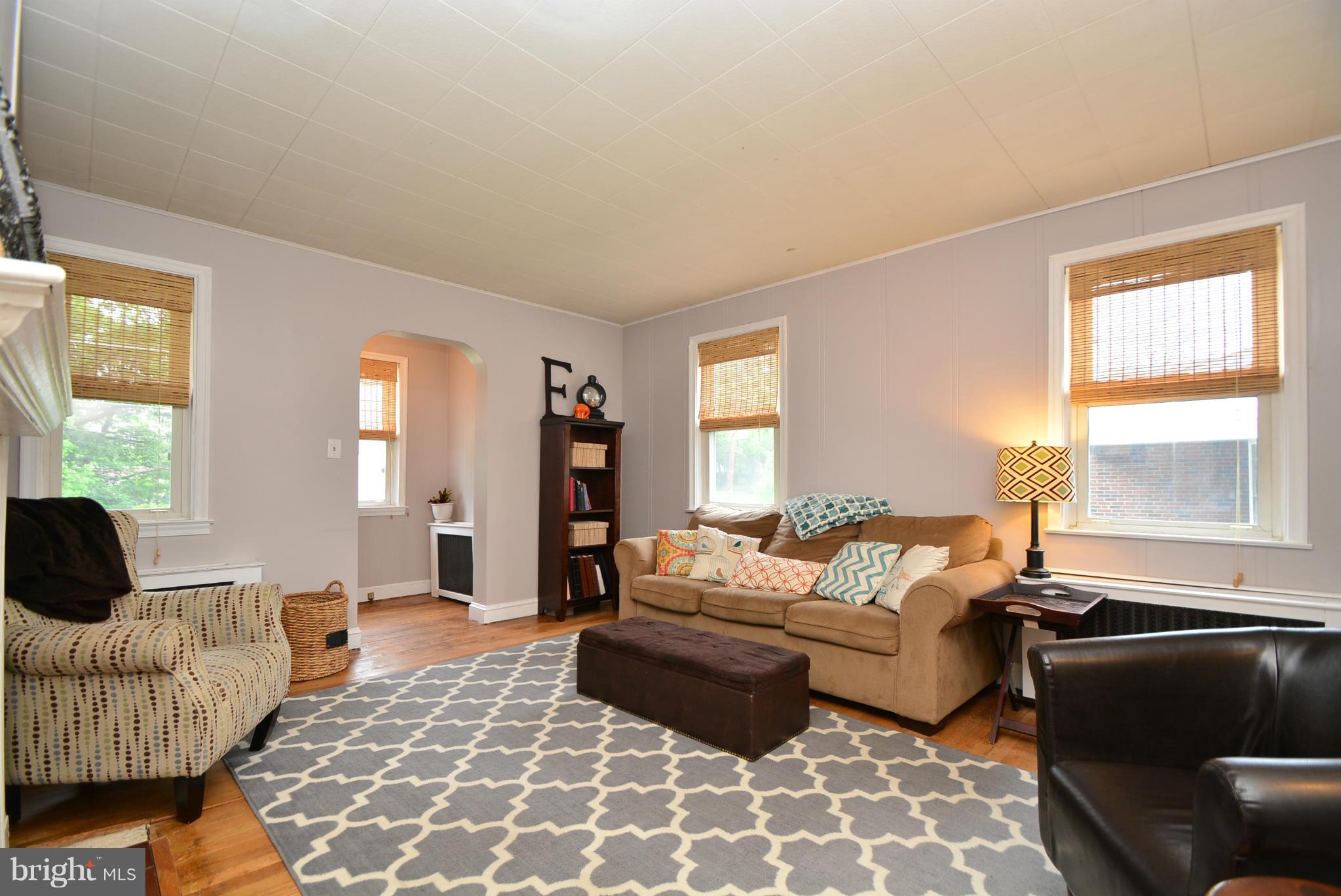 4307 Ridge Road Baltimore, MD 21236 - Photo 4 of 30 Family Room