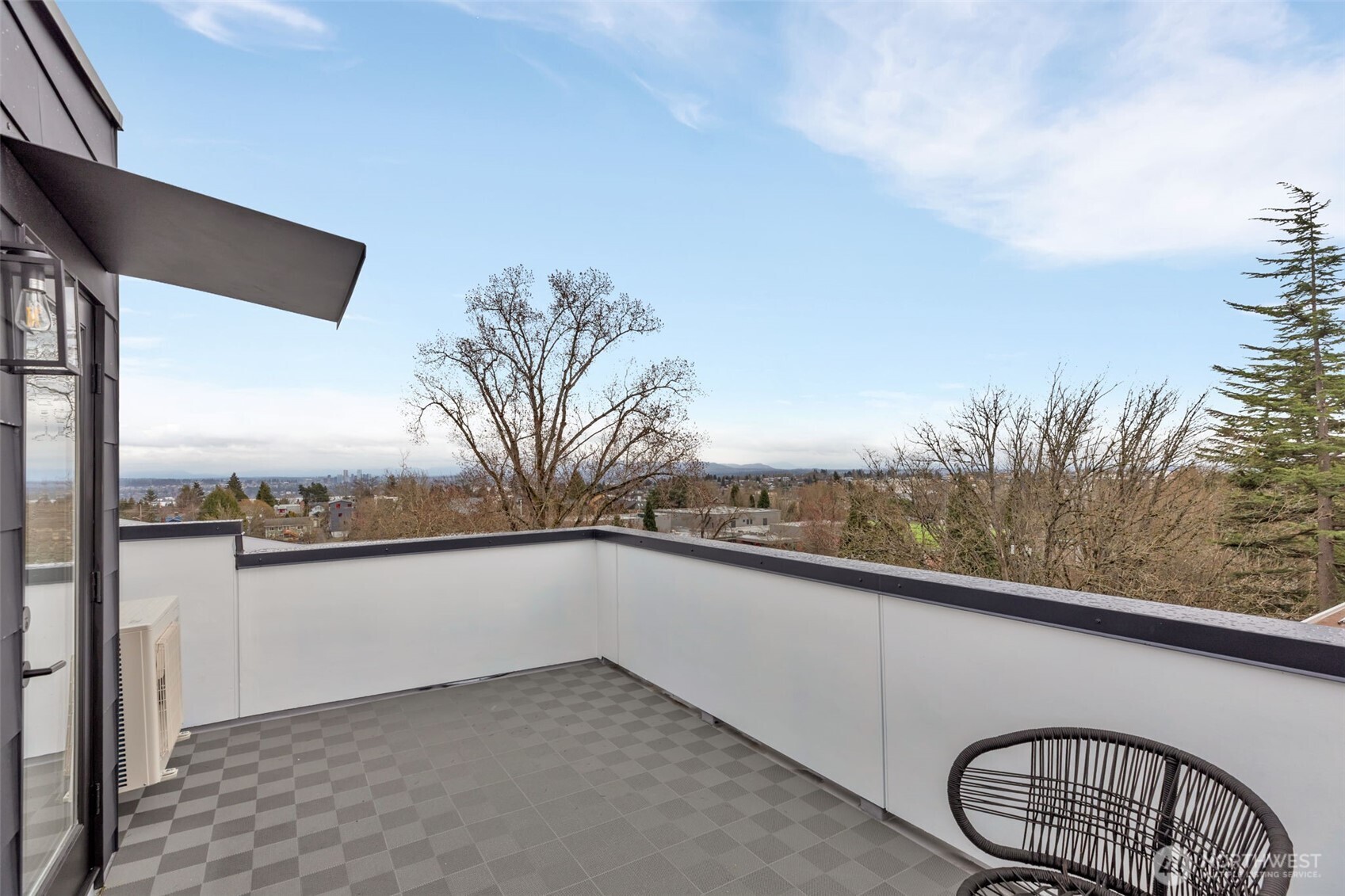 429 19th Avenue East Seattle, WA 98112 - Photo 14 of 22