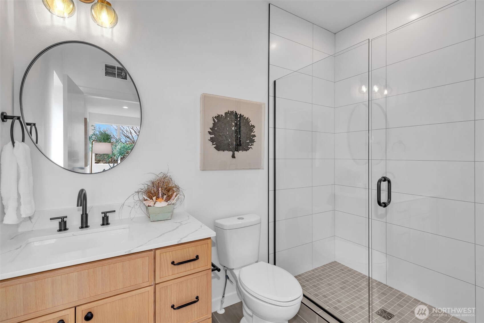 429 19th Avenue East Seattle, WA 98112 - Photo 7 of 22