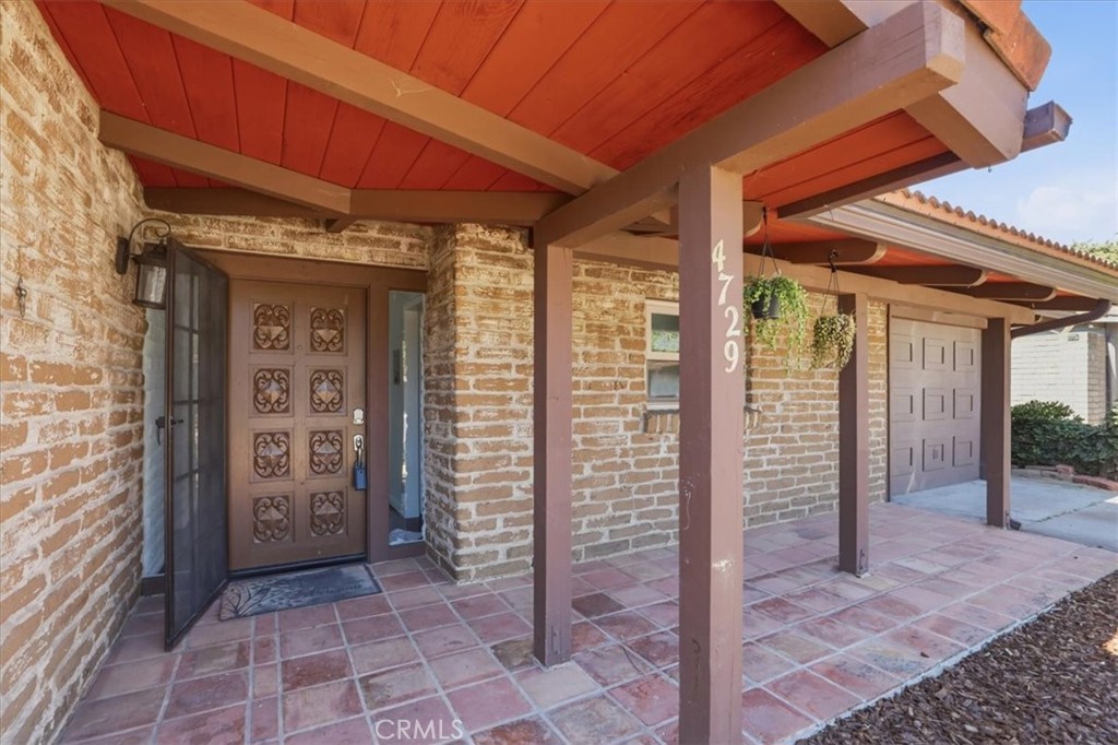 4729 Vía Tala Fallbrook, CA 92028 - Photo 51 of 51 Front Entry