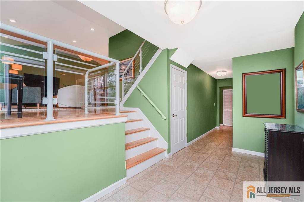 11 Agate Road East Brunswick, NJ 08816 - Photo 3 of 49