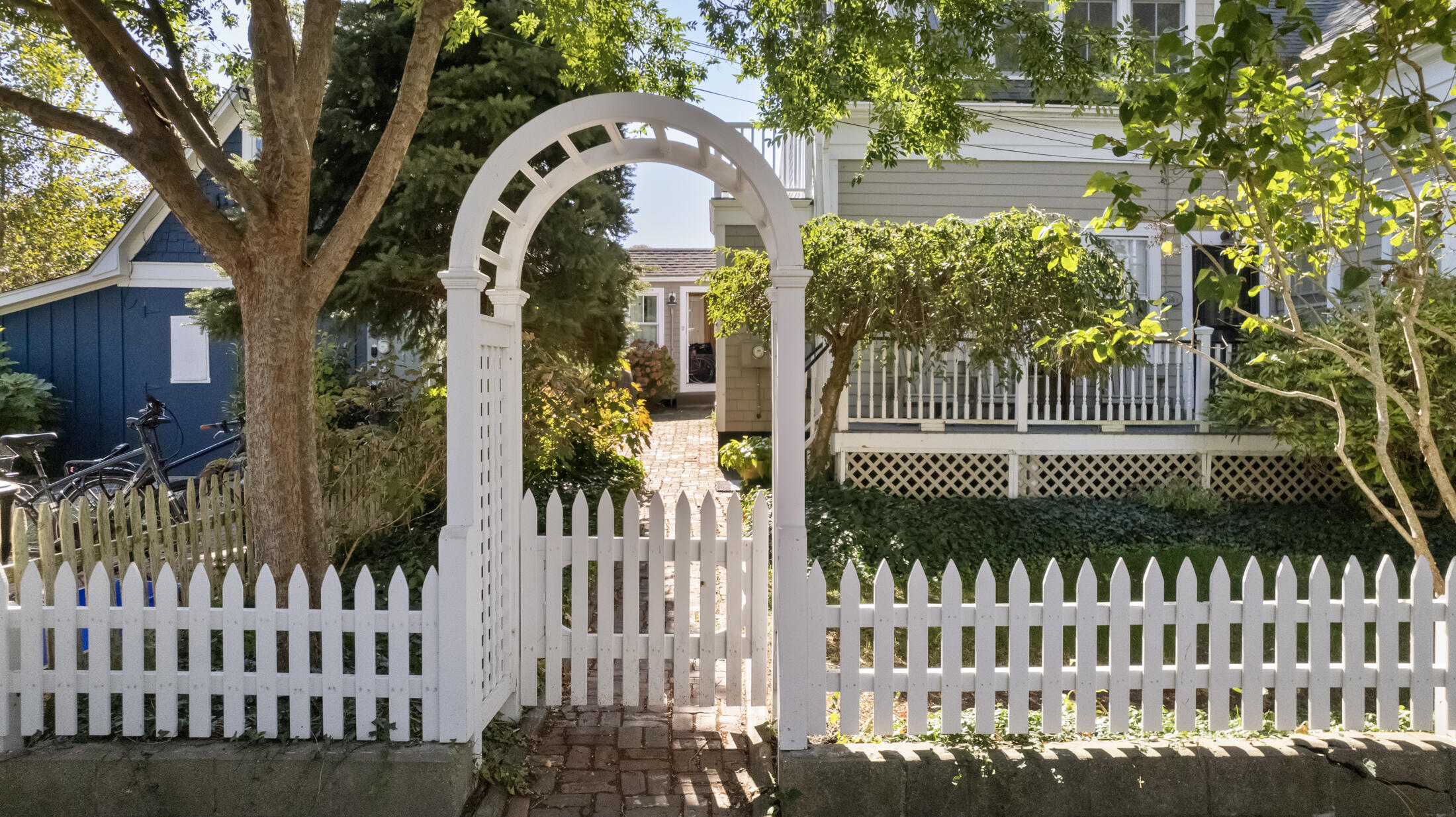 12 Cottage Street, Unit 2 Provincetown, MA 02657 - Photo 4 of 32 02