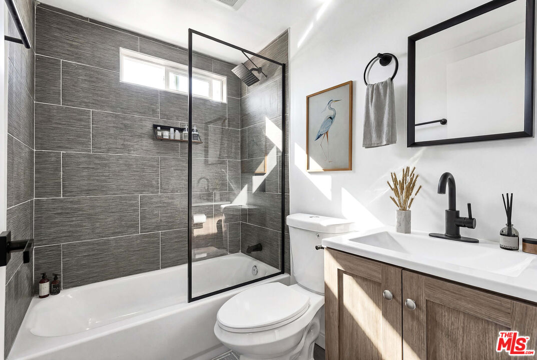 1036 Cherry Avenue Long Beach, CA 90813 - Photo 4 of 15