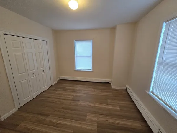 $2,300 | 26 Loring Street, Unit 2, Worcester, MA 01606