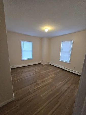$2,300 | 26 Loring Street, Unit 2, Worcester, MA 01606
