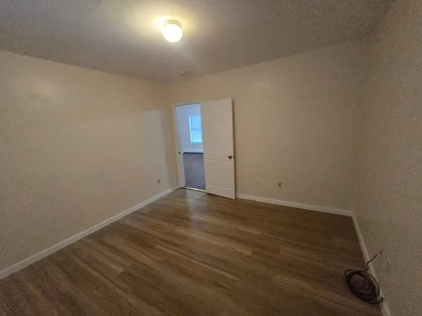 $2,300 | 26 Loring Street, Unit 2, Worcester, MA 01606