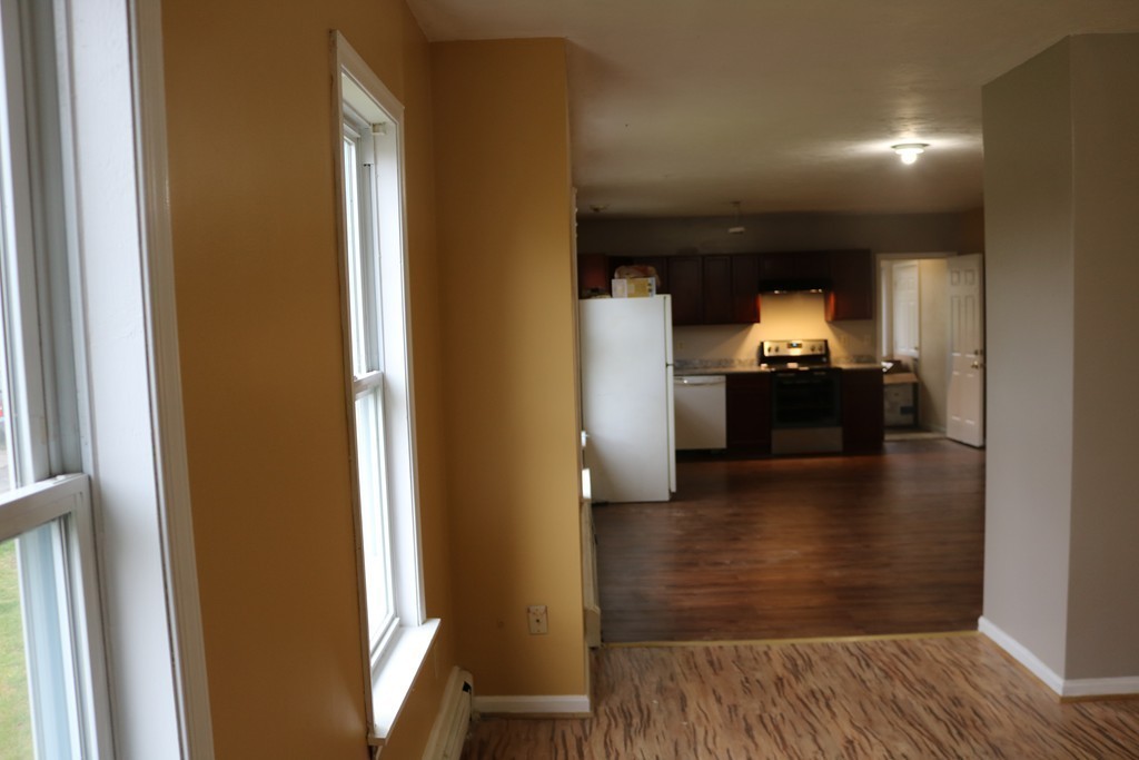 26 Loring Street, Unit 2 Worcester, MA 01606 - Photo 7 of 28