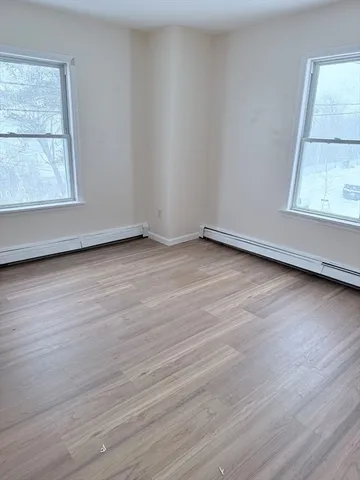 $2,300 | 26 Loring Street, Unit 2, Worcester, MA 01606