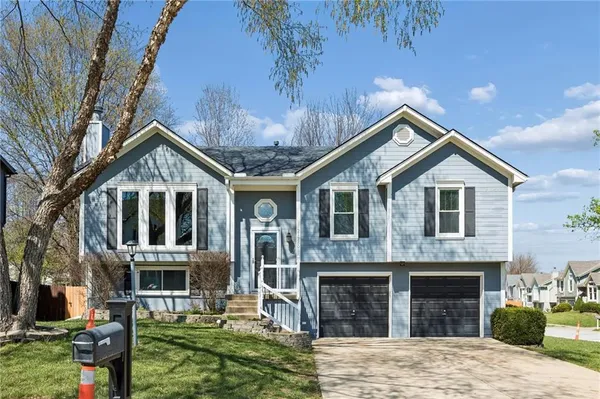 $399,950 | 21250 West 124th Street, Olathe, KS 66061