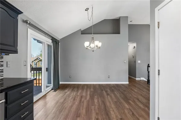 $399,950 | 21250 West 124th Street, Olathe, KS 66061