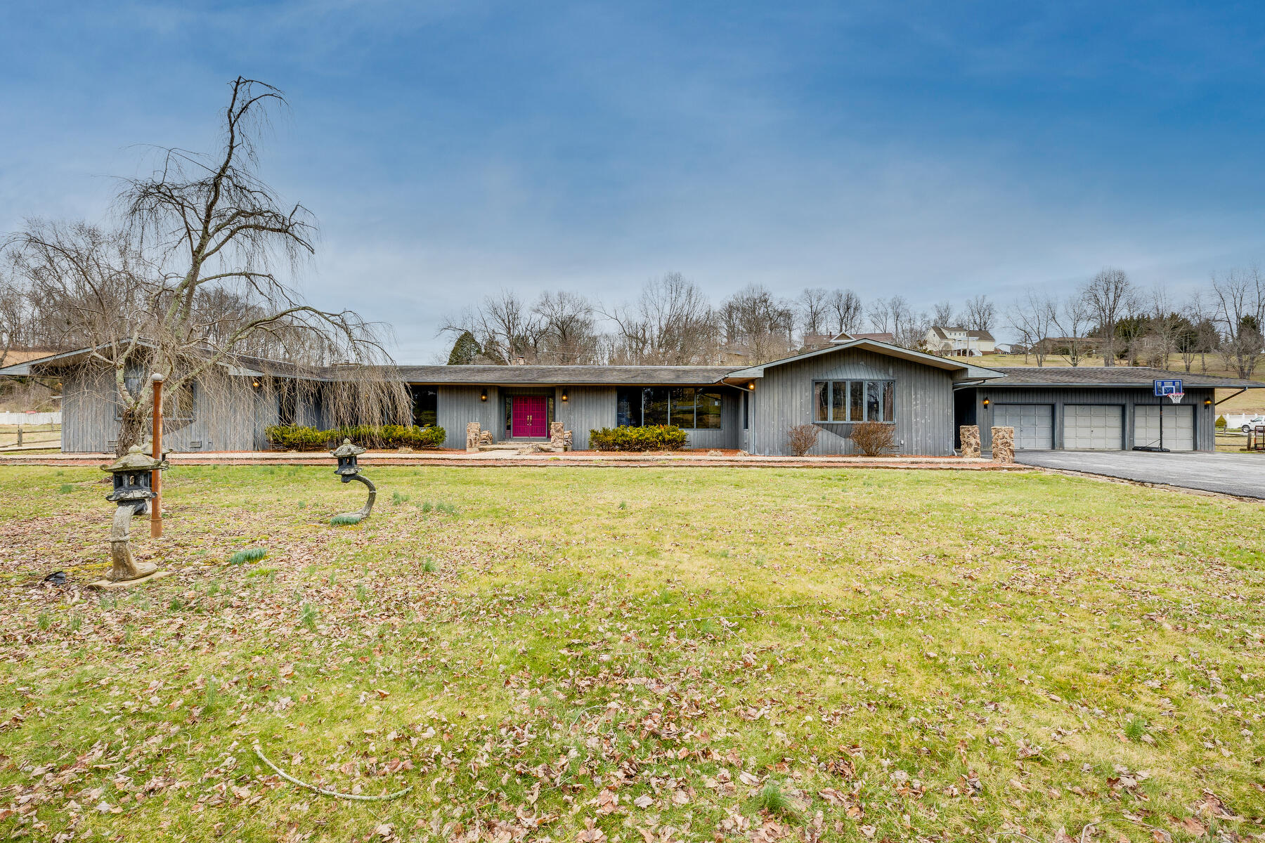 804 Fall Creek Road Kingsport, TN 37664 - Photo 1 of 77 001