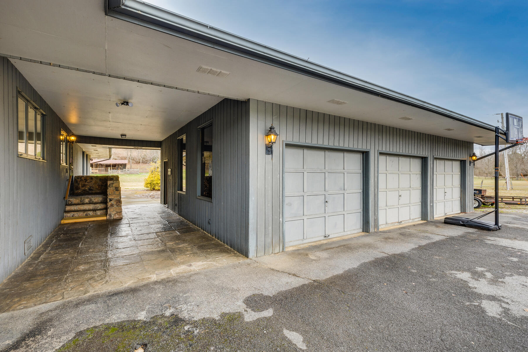 804 Fall Creek Road Kingsport, TN 37664 - Photo 4 of 77 005