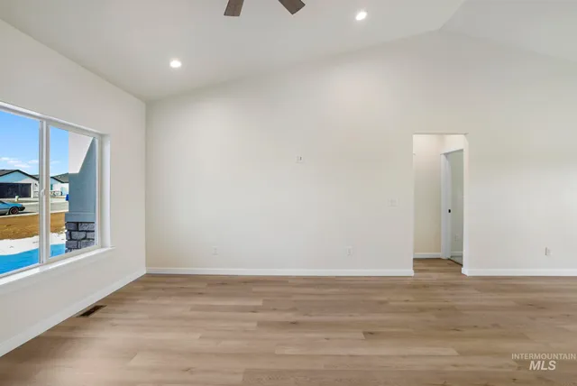 $370,000 | 2014 Regan Street, Jerome, ID 83338