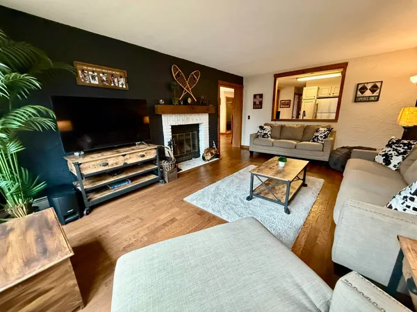 $470,000 | 6 D White Oaks Loop, Unit 7, West Dover, VT 05356