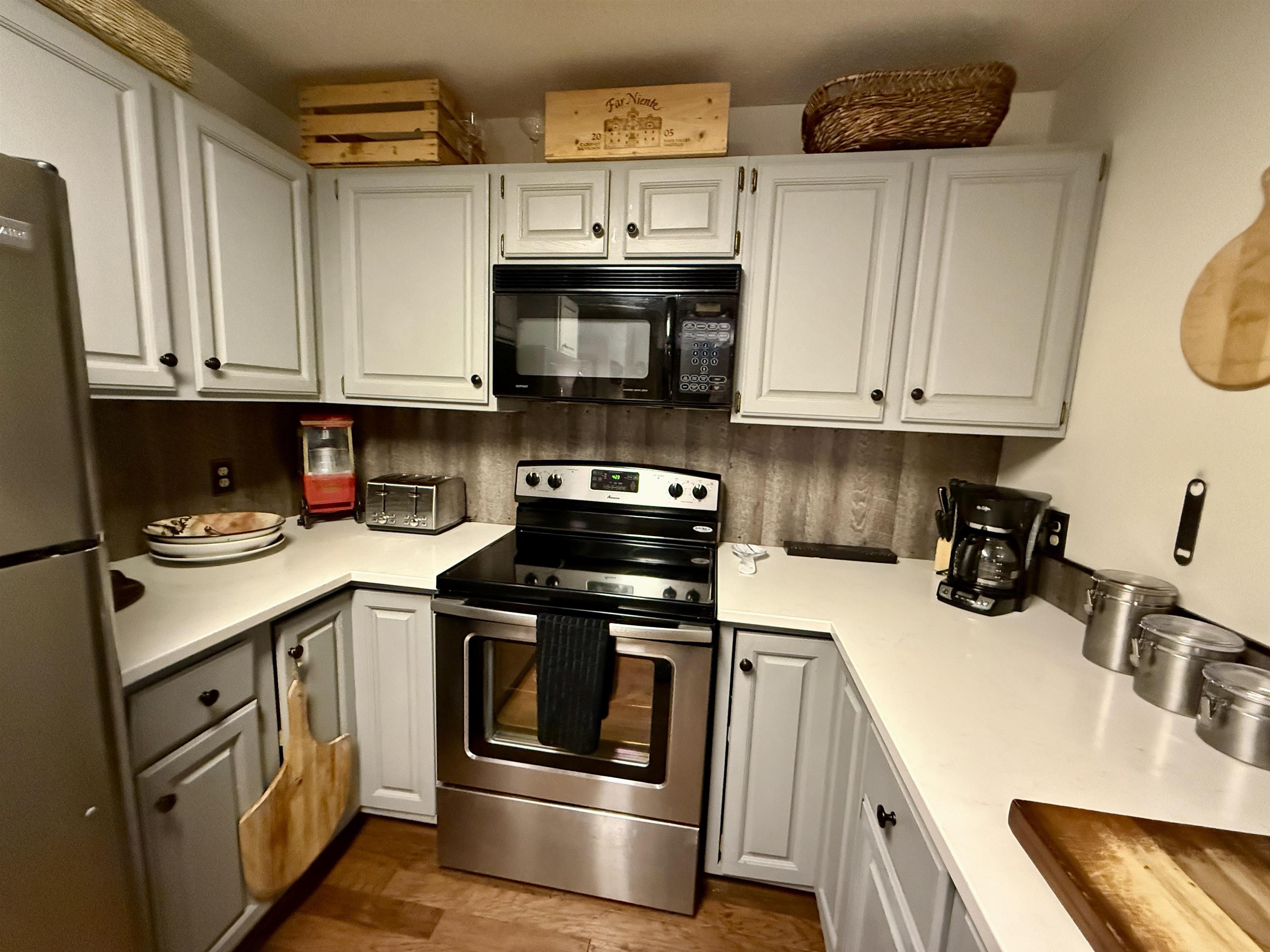 6 D White Oaks Loop, Unit 7 West Dover, VT 05356 - Photo 8 of 23