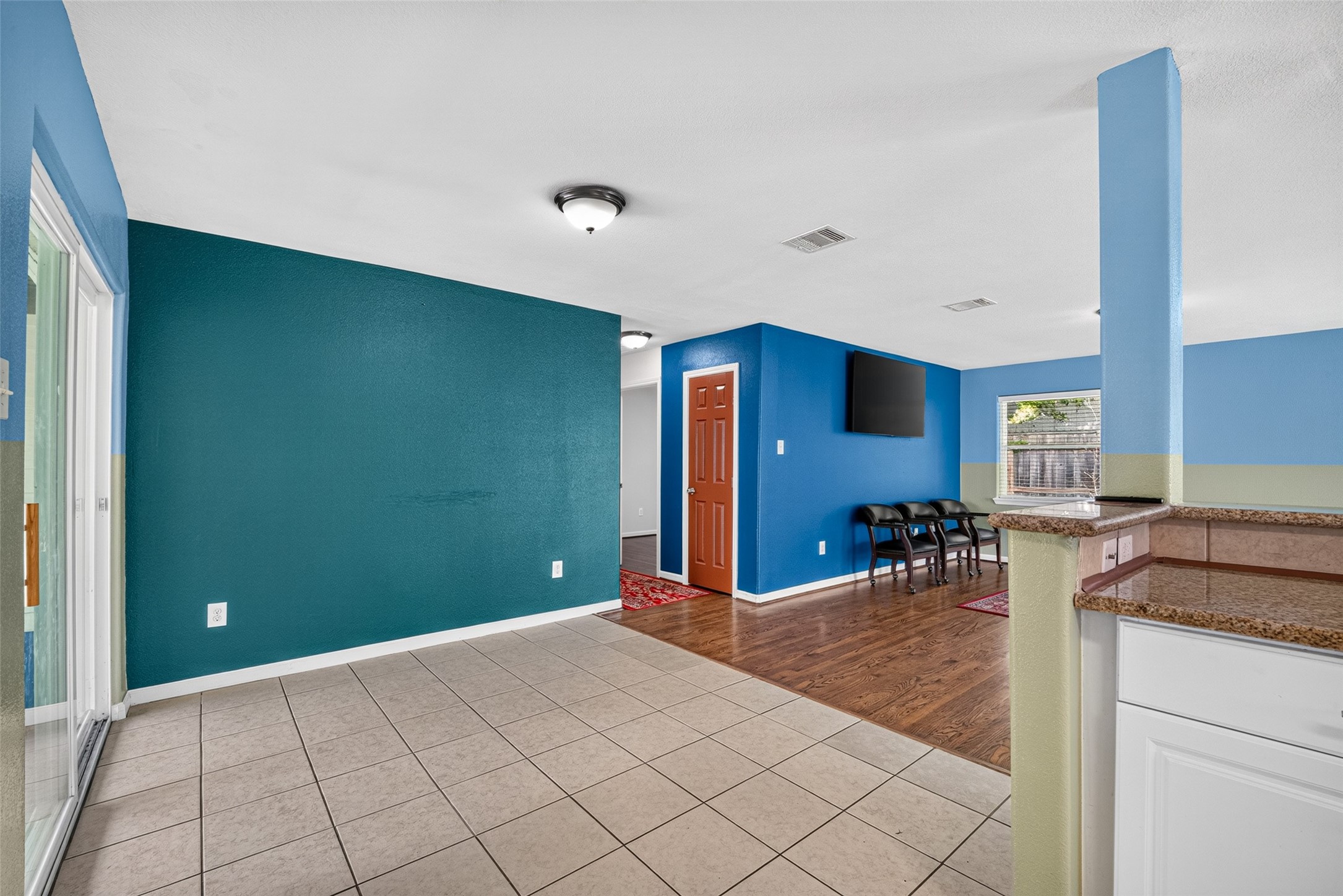 7002 Leader Street Houston, TX 77074 - Photo 13 of 49 Gallery Image 13