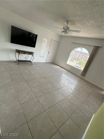 $1,195 | 1364 Pattee Circle, Unit D, Las Vegas, NV 89119