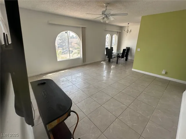 $1,195 | 1364 Pattee Circle, Unit D, Las Vegas, NV 89119