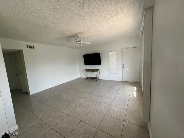 $1,195 | 1364 Pattee Circle, Unit D, Las Vegas, NV 89119