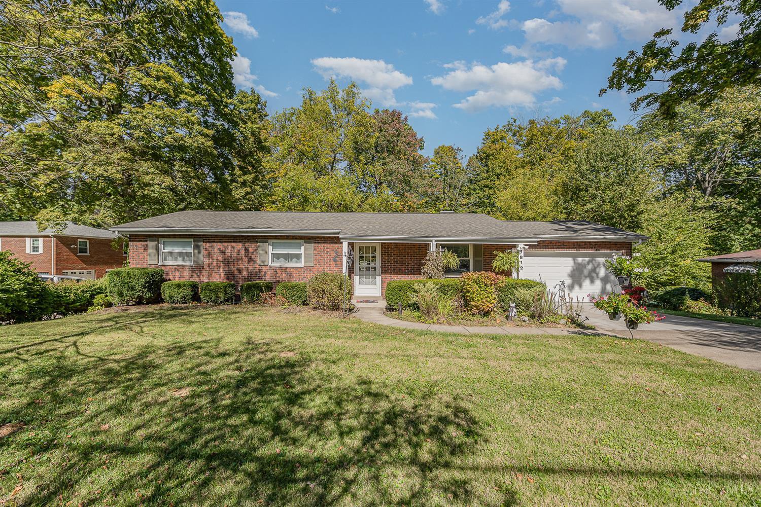 7812 Dimmick Road West Chester, OH 45241 - Photo 2 of 29 Gallery Image 2