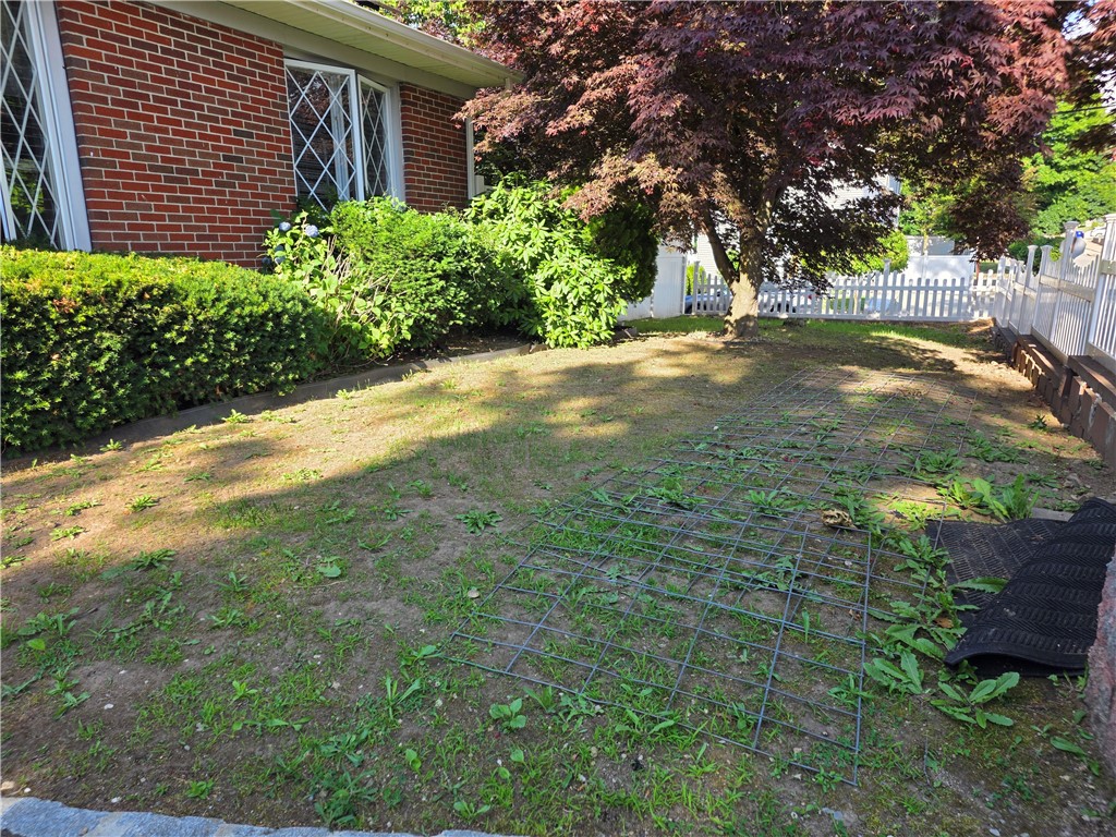 121 Barbara Street Providence, RI 02909 - Photo 3 of 45