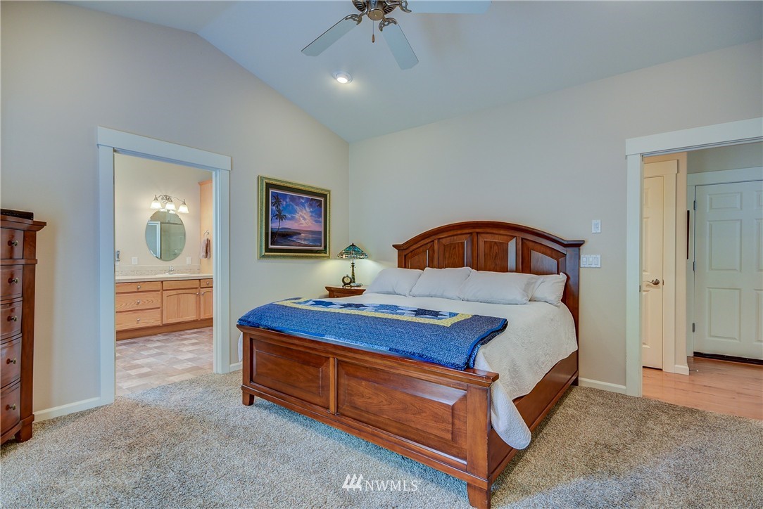 3300 Taylor Road Oak Harbor, WA 98277 - Photo 12 of 25 Gallery Image 12