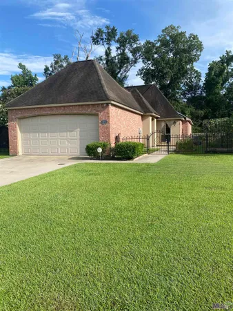 $269,900 | 41103 Garden Court, Gonzales, LA 70737