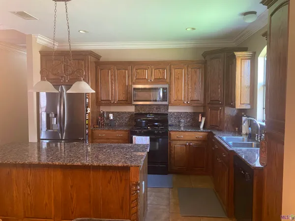 $269,900 | 41103 Garden Court, Gonzales, LA 70737