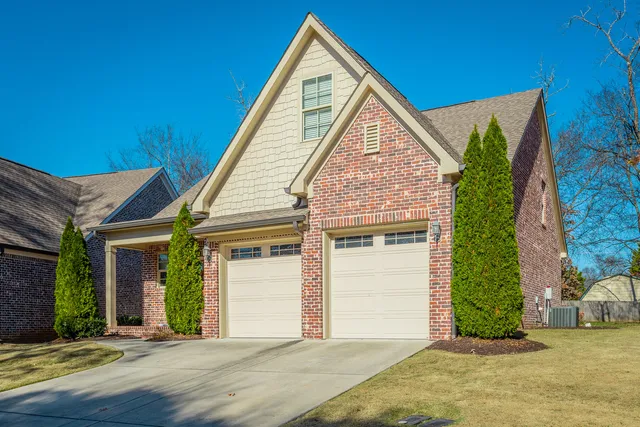$2,700 | 8153 Double Eagle Court, Ooltewah, TN 37363