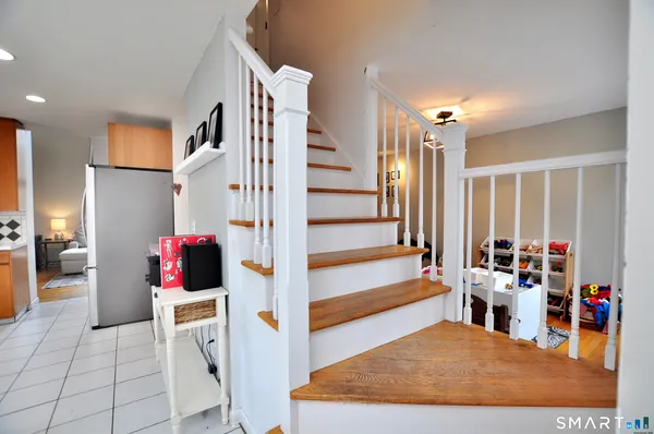 $475,000 | 28 Great Pond Road, Simsbury, CT 06070