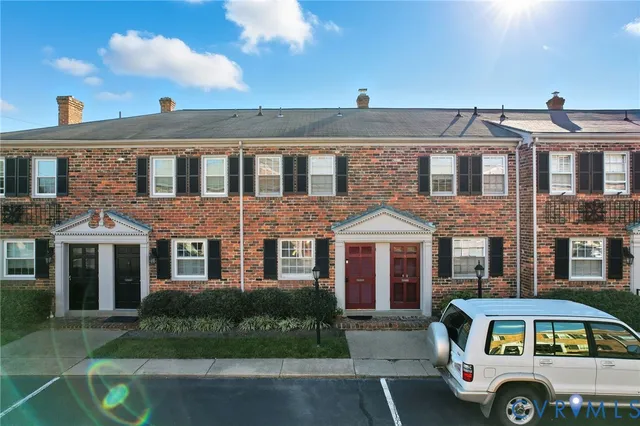 $300,000 | 403 North Hamilton Street, Unit J, Richmond, VA 23221
