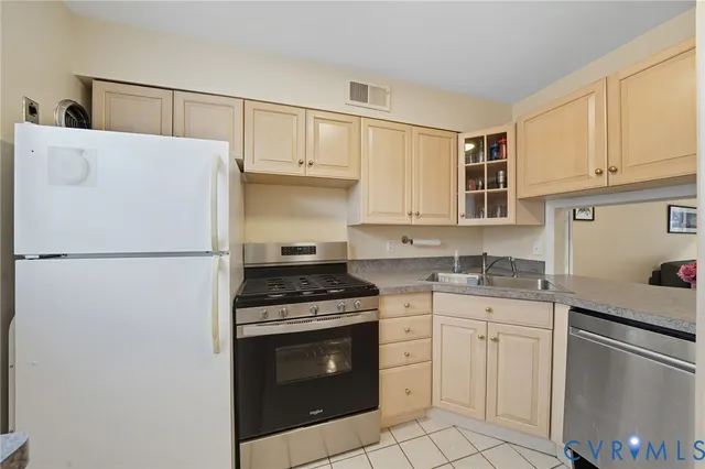 $300,000 | 403 North Hamilton Street, Unit J, Richmond, VA 23221