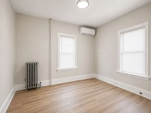 $2,000 | 585 Chestnut Street, Unit 1, Springfield, MA 01107