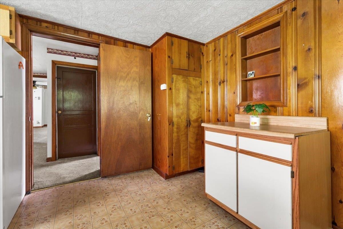 124 Big Branch Hollow Road Pembroke, VA 24136 - Photo 19 of 39 Gallery Image 19