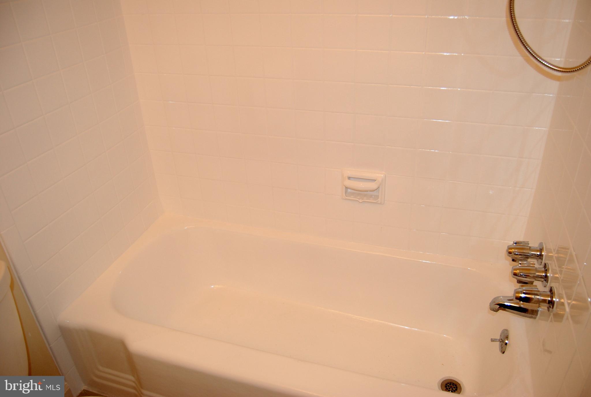 577 Lowell Road Warminster, PA 18974 - Photo 16 of 26 Gallery Image 16