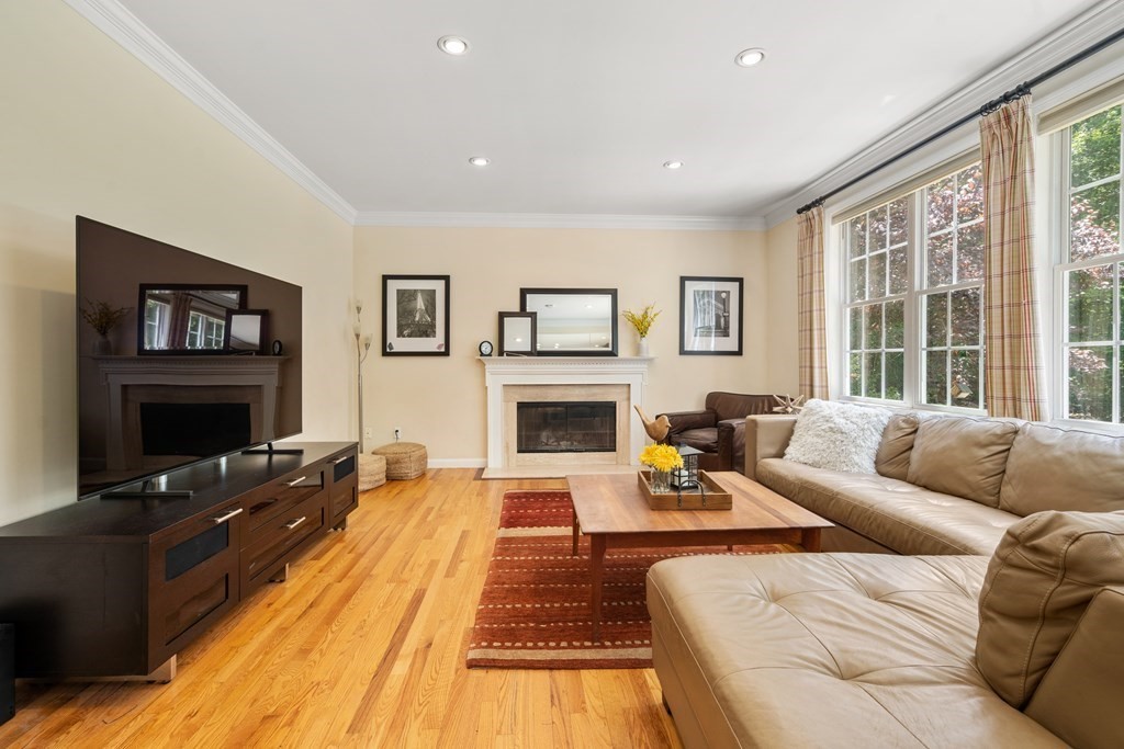 37 Glen Road Hopkinton, MA 01748 - Photo 12 of 42 Gallery Image 12