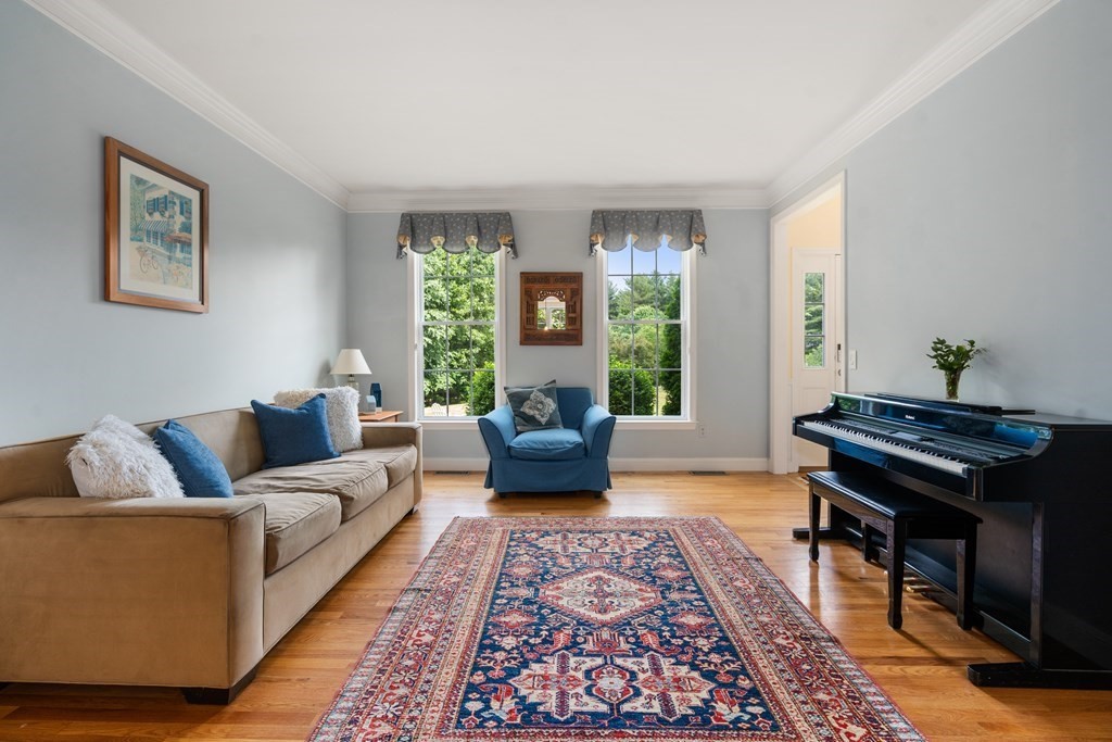 37 Glen Road Hopkinton, MA 01748 - Photo 16 of 42 Gallery Image 16