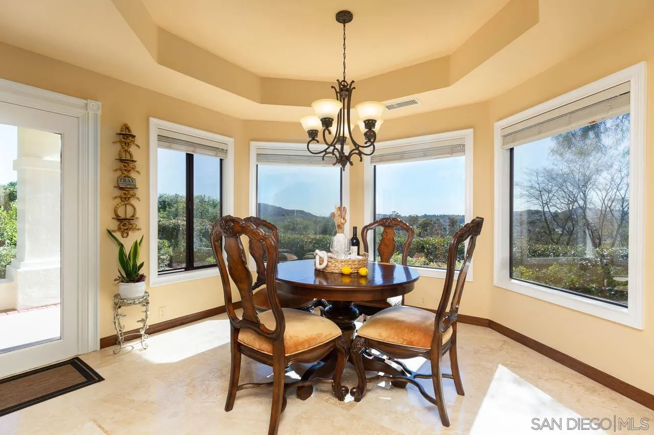 13012 Solera Way Poway, CA 92064 - Photo 15 of 45