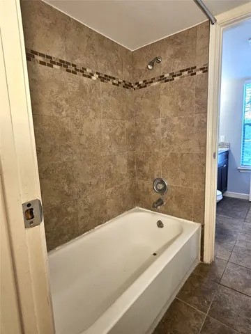 $1,400 | 11710 Southlake Drive, Unit 18, Houston, TX 77077