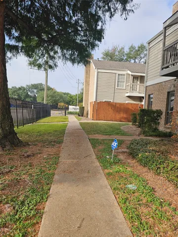$1,400 | 11710 Southlake Drive, Unit 18, Houston, TX 77077
