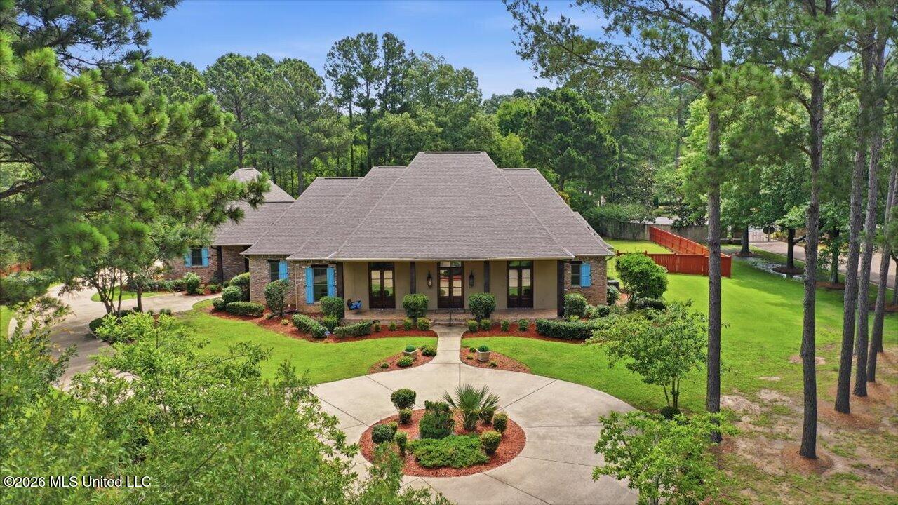 1 Eastbrooke Circle Madison, MS 39110 - Photo 1 of 127 18-1 Eastbrooke Cir _ Hometoursms.com
