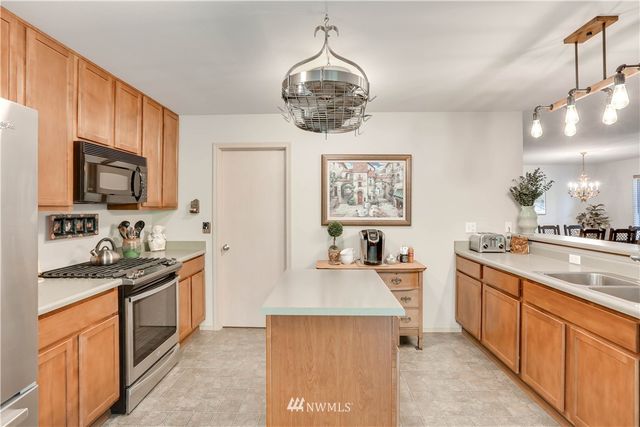 $660,000 | 18220 171st Court Southeast, Renton, WA 98058