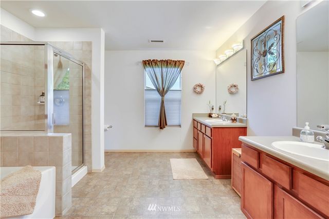 $660,000 | 18220 171st Court Southeast, Renton, WA 98058