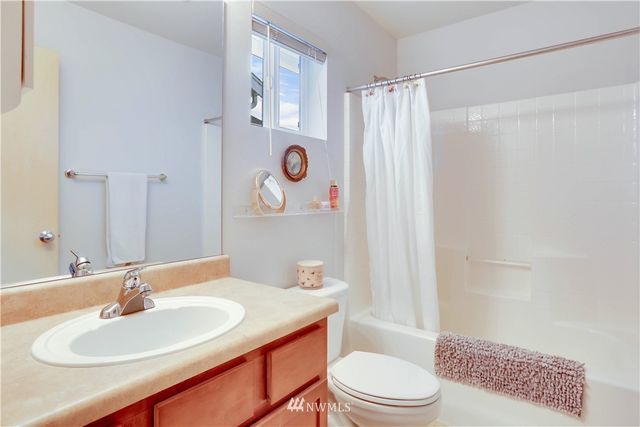 $660,000 | 18220 171st Court Southeast, Renton, WA 98058