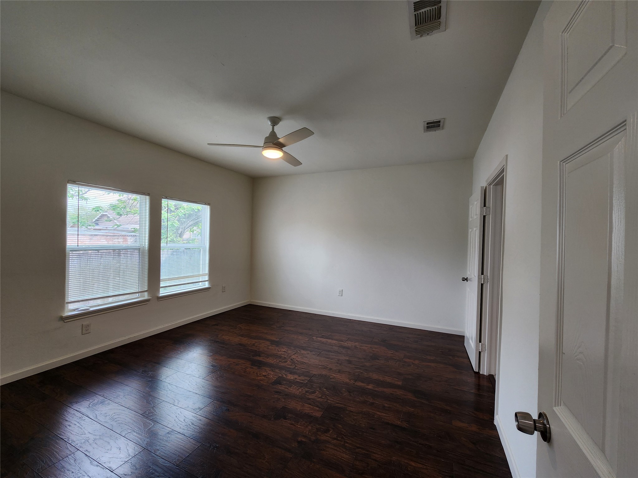 1105 Erin Street Houston, TX 77009 - Photo 17 of 21