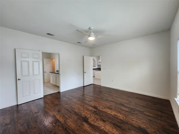 $2,100 | 1105 Erin Street, Houston, TX 77009