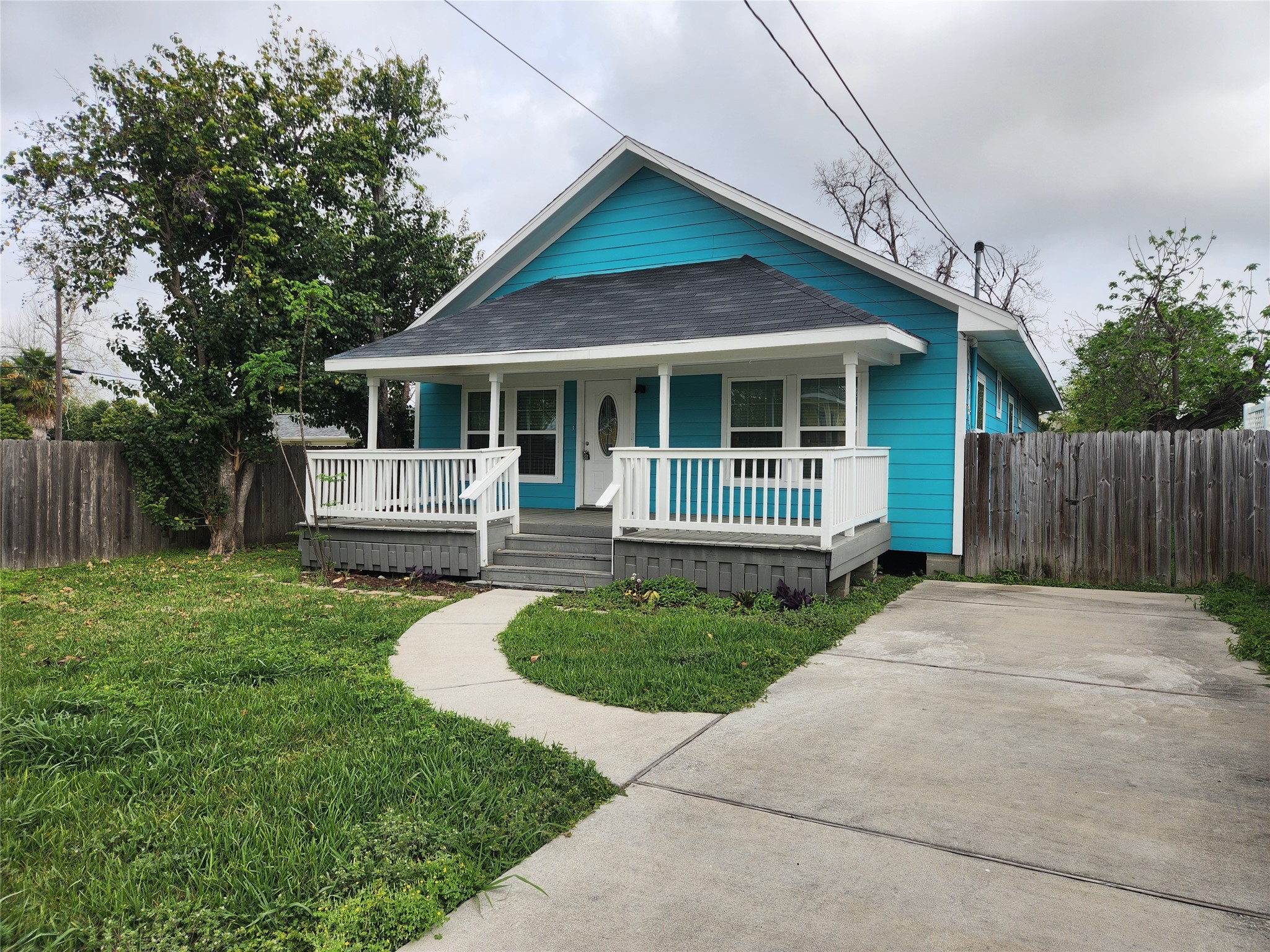 1105 Erin Street Houston, TX 77009 - Photo 2 of 21