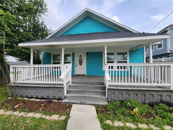 $2,100 | 1105 Erin Street, Houston, TX 77009